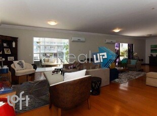 Apartamento à venda em Copacabana com 330 m², 4 quartos, 4 suítes, 4 vagas