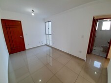 Apartamento à venda em Santa Mônica com 48 m², 2 quartos, 1 suíte, 1 vaga