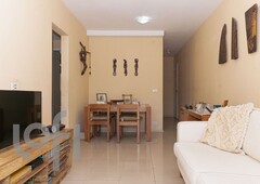 Apartamento à venda em Catete com 60 m², 2 quartos, 1 vaga