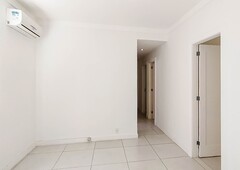 Apartamento à venda em Leblon com 62 m², 3 quartos