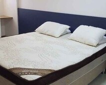 Quarto e sala mobiliado na Jatiuca a poucos metros da praia