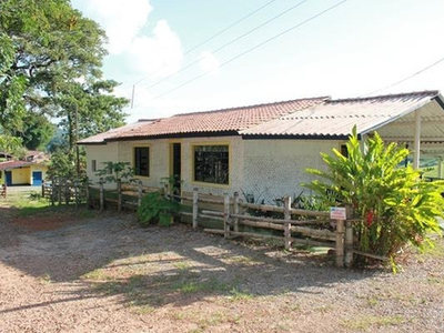 Alugo Sitio Em Bragança P. C Lago Para Pescar E C Casas C 3 Piscina, Galpão Granja