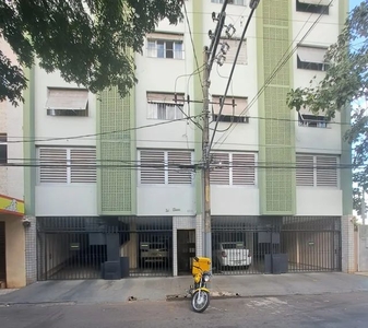 Apartamento para aluguel tem 80 metros quadrados com 3 quartos em Setor Central - Goiânia
