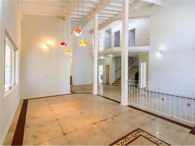Casa a venda, 5 quartos - 586 m² em condomínio por R$ 1.800.000,00 - - Valinhos/SP
