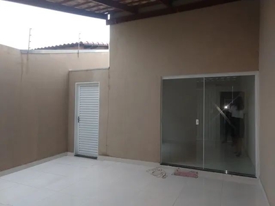 Casa para aluguel tem 100 m2 com 03 quartos no Bairro Santa Rosa - Uberlândia - MG