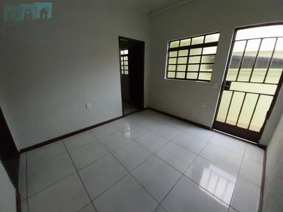 Casa para Locação em Contagem, Parque Recreio, 3 dormitórios, 1 banheiro