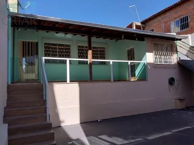 Casa para Locação em Contagem, Parque Recreio, 4 dormitórios, 2 suítes, 3 banheiros, 5 vag