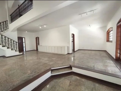 Casa para locação por R$ 7.500,00/mês em Alphaville, Barueri-SP