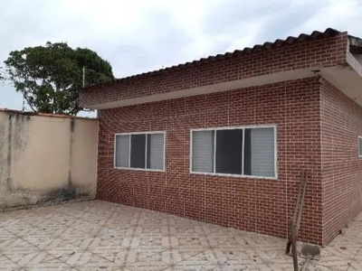 Casa para venda possui 104 metros quadrados com 3 quartos em Balneário Gaivota - Itanhaém