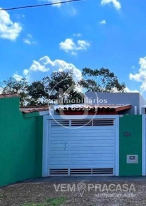 Casa Térrea com 2 Quartos à Venda por R$ 180.000
