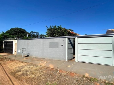 Casa Térrea com 2 Quartos à Venda por R$ 190.000