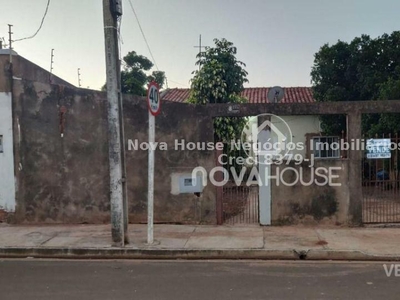 Casa Térrea com 3 Quartos à Venda por R$ 135.000