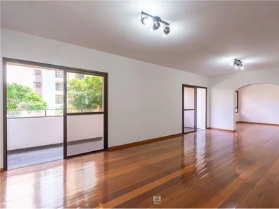 O apartamento tranquilo no Cambuí com 280m²