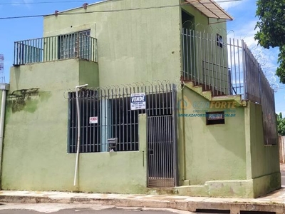 Sobrado com 2 Quartos à Venda por R$ 180.000