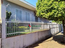 Casa com 3 quartos à venda no bairro Jardim Santo Antônio, 207m²