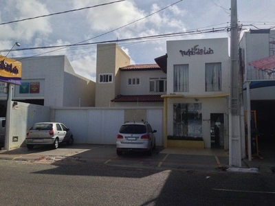Casa para venda possui 280 metros quadrados com 4 quartos em Atalaia - Aracaju - SE