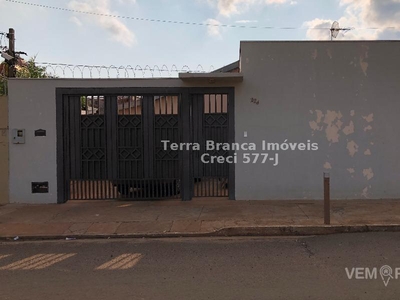 Casa Térrea com 2 Quartos à Venda por R$ 199.000