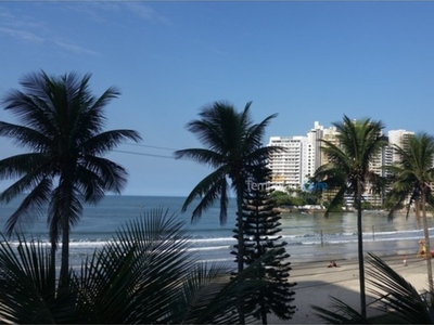 É pé na areia e todo o conforto que você merece.