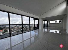 Apartamento à venda por R$ 1.300.000