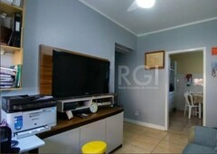 Apartamento à venda por R$ 165.000