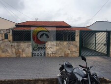 Casa à venda no bairro Jardim Paraíso em Botucatu