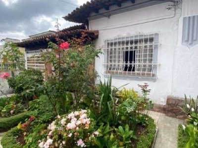 Casa c/ 3 quartos, 1 suíte e 6 vagas, 280m², para aluguel no bairro vila monumento, por 12.000,00