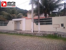 Casa com 4 quartos em RIO BONITO RJ - Caixa DÁgua