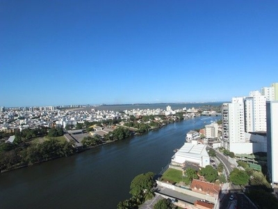 Apartamento para venda possui 104 metros quadrados com 3 quartos em Santa Luíza - Vitória