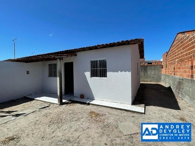 Casa em ótima localização - Res. Denisson Amorim - 3/4 aceita financiamento