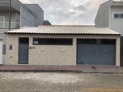 Casa para Venda em Serra, Morada de Laranjeiras, 3 dormitórios, 1 suíte, 2 banheiros, 3 va