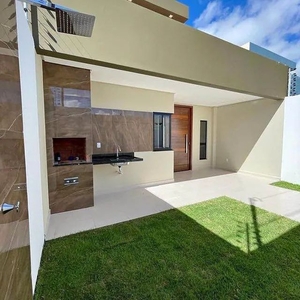 Casa para venda possui 130 metros quadrados com 3 quartos em Laranjeiras - Uberlândia - MG