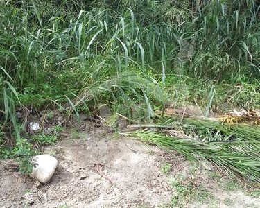 Terreno no Condomínio Ubá Pendotiba