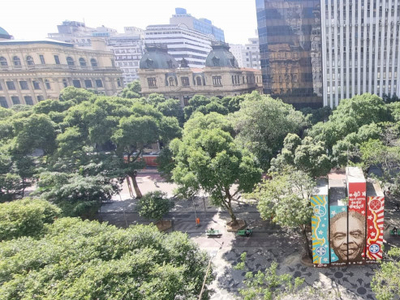 Imóvel no coração do Centro do RJ