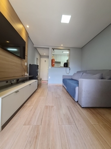 Apartamento à venda em Conjunto Califórnia I com 60 m², 2 quartos, 1 suíte, 1 vaga