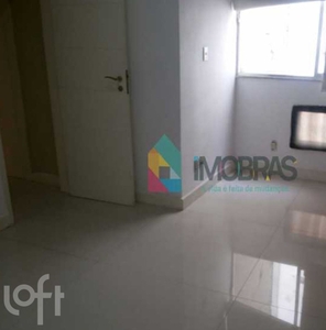 Apartamento à venda em Laranjeiras com 90 m², 2 quartos, 1 suíte