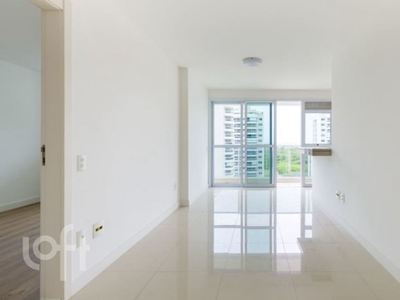 Apartamento à venda em Barra da Tijuca com 77 m², 2 quartos, 2 suítes, 1 vaga