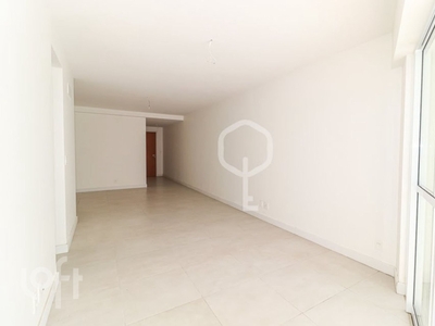 Apartamento à venda em Lagoa com 109 m², 3 quartos, 1 suíte, 2 vagas