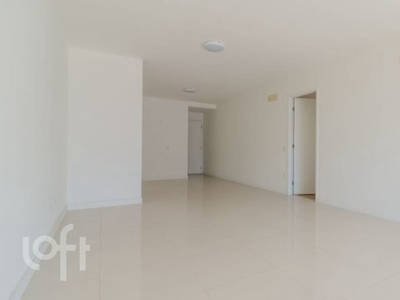 Apartamento à venda em Barra da Tijuca com 134 m², 3 quartos, 3 suítes, 2 vagas