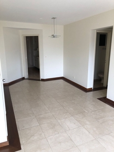 Apartamento à venda em Vila Sônia com 108 m², 3 quartos, 1 suíte, 2 vagas
