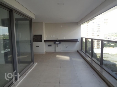 Apartamento à venda em Campo Belo com 192 m², 3 quartos, 3 suítes, 4 vagas