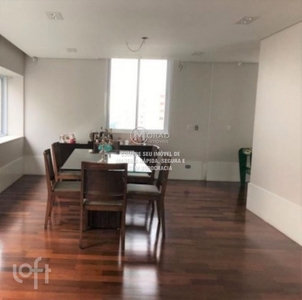 Apartamento à venda em Jardim Paulista com 226 m², 3 quartos, 3 suítes, 3 vagas