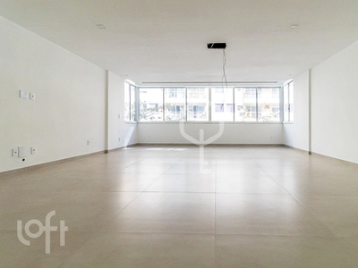 Apartamento à venda em Lagoa com 155 m², 4 quartos, 3 suítes, 1 vaga