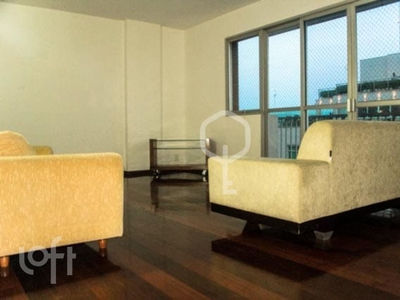 Apartamento à venda em Copacabana com 400 m², 4 quartos, 1 suíte, 4 vagas