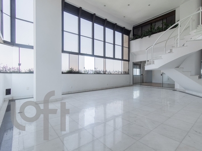 Apartamento à venda em Alto de Pinheiros com 452 m², 6 quartos, 4 suítes, 6 vagas