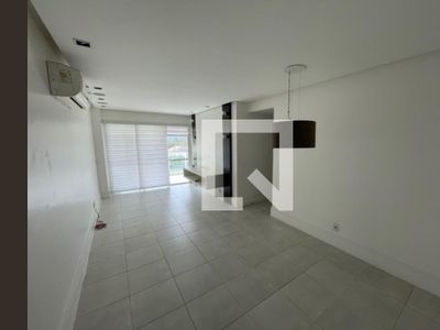 Apartamento para alugar com 3 dorms, 106m²