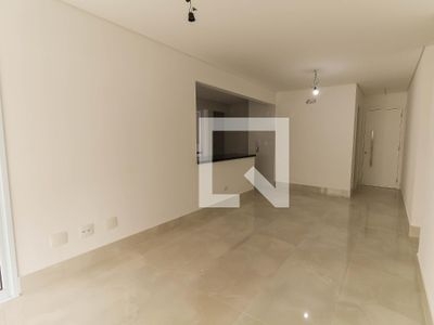 APARTAMENTO no 8º andar com 3 dormitórios e 2 garagens