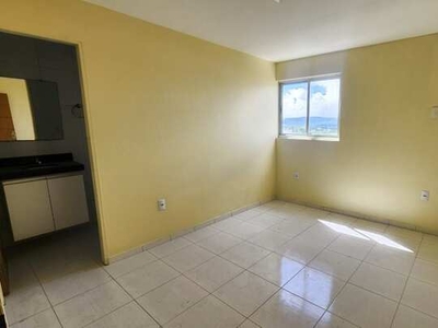 Apartamento com 3 dormitórios para alugar, 90 m² por R$ 1.300,00/mês - Santa Rosa - Caruar