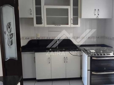 Apartamento semi mobiliado para locação no Ed. Sbaraini no Centro de Foz