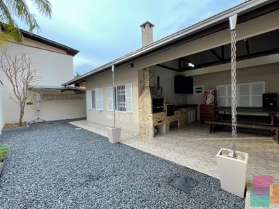 Casa com 4 quartos à venda na rua waldemar c richter, 0, bom retiro, joinville por r$ 1.050.000