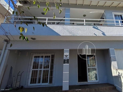 Casa em Barreiros, São José/SC de 220m² 3 quartos à venda por R$ 1.069.000,00
